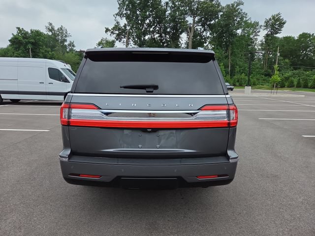 Used 2021 Lincoln Navigator Reserve w/ Luxury Package AWD/4WD image 4