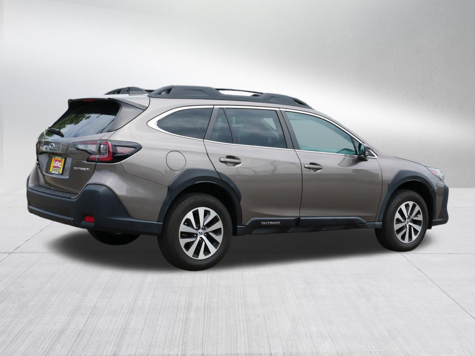Used 2023 Subaru Outback Premium w/ Popular Package #1 AWD/4WD image 7