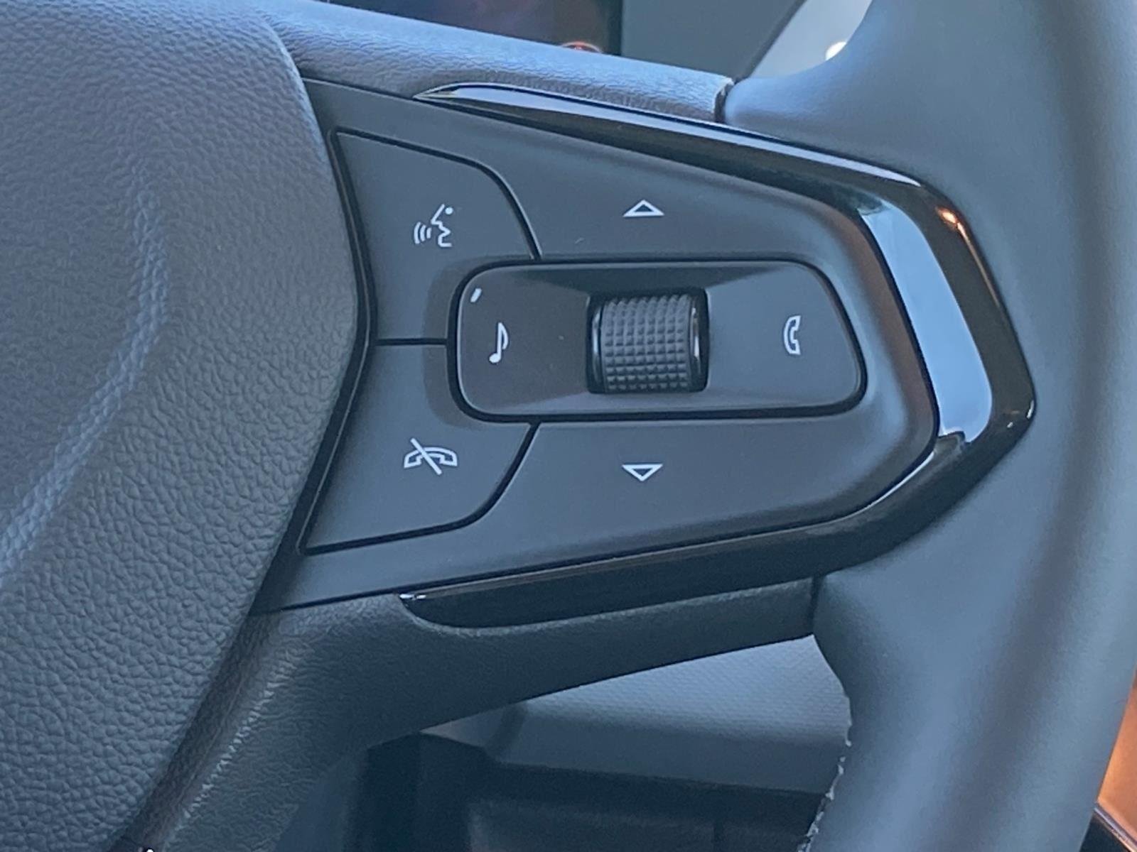 New 2027 Chevrolet Bolt RS FWD image 10