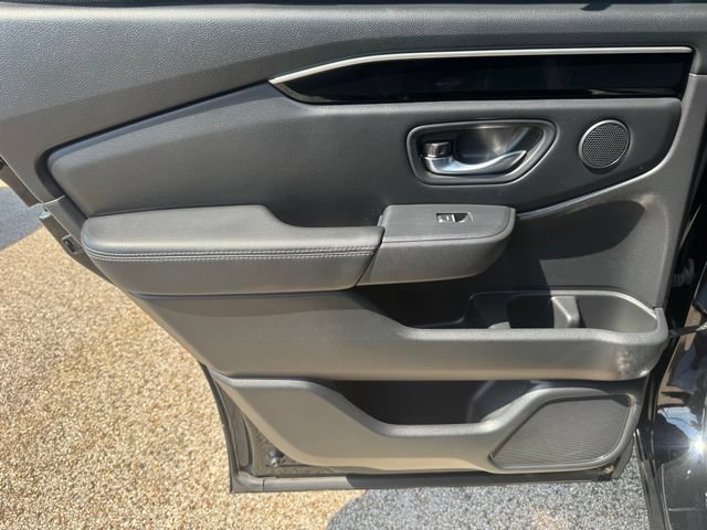 Used 2023 Honda Pilot Touring image 29