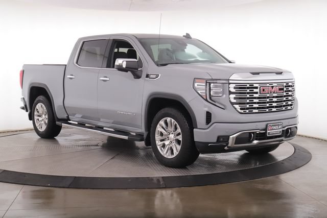 Used 2025 GMC Sierra 1500 Denali AWD/4WD image 2