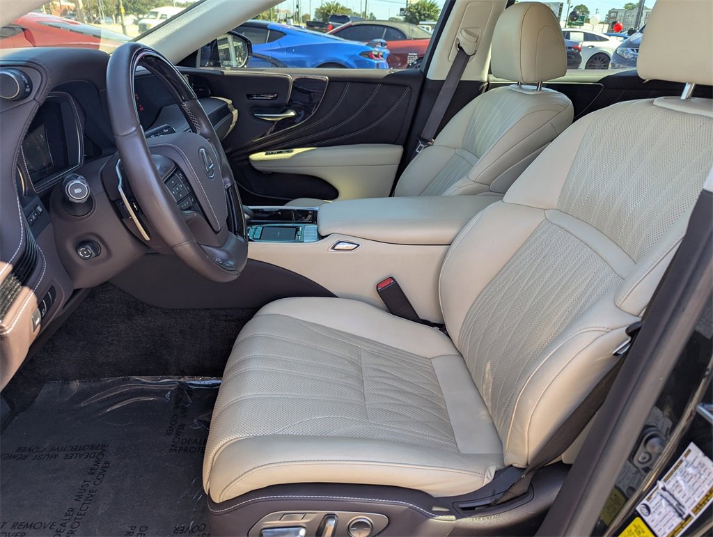 Used 2020 Lexus LS 500 w/ Luxury Package image 12