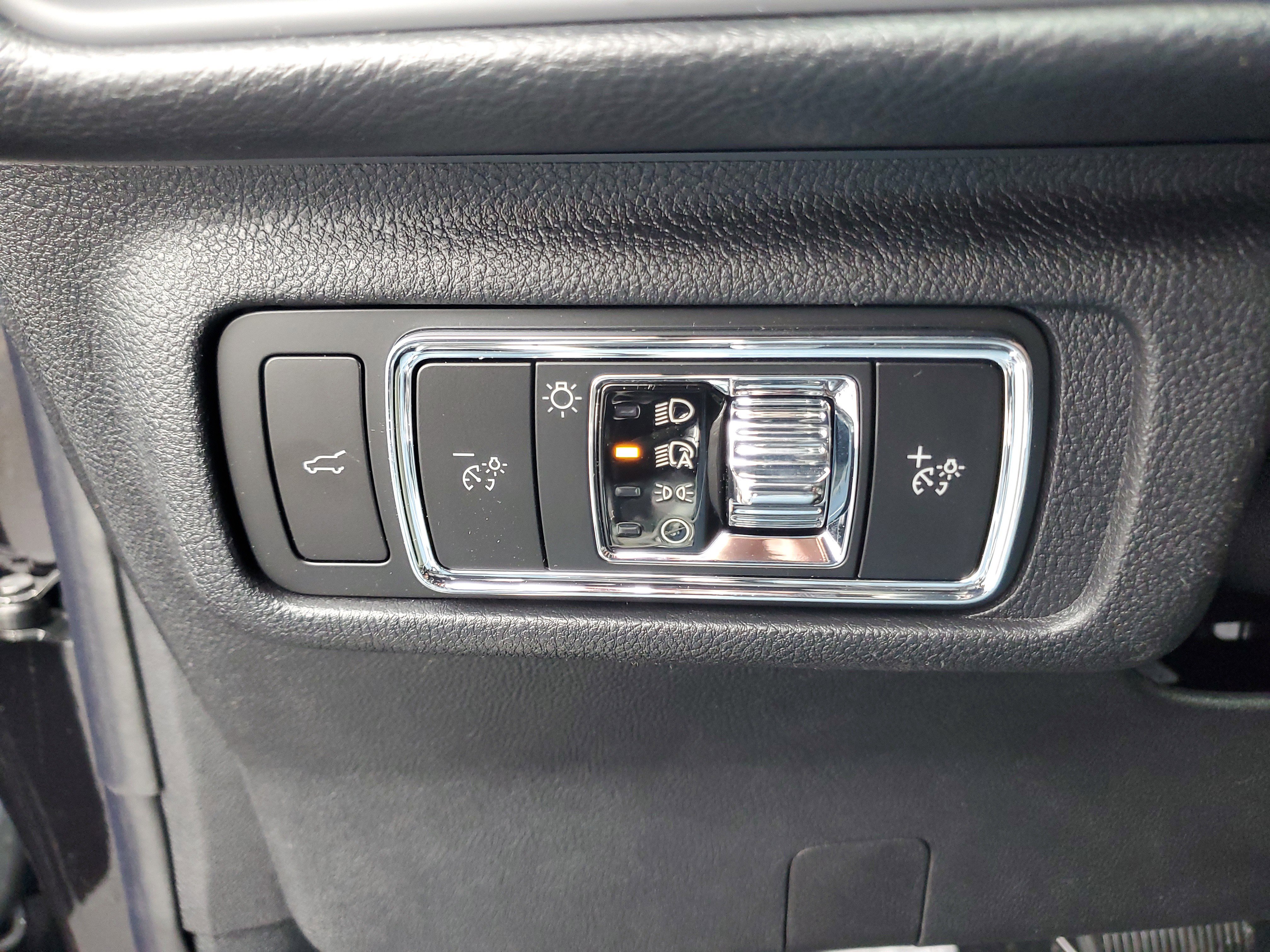 New 2026 Lincoln Corsair Premiere image 14