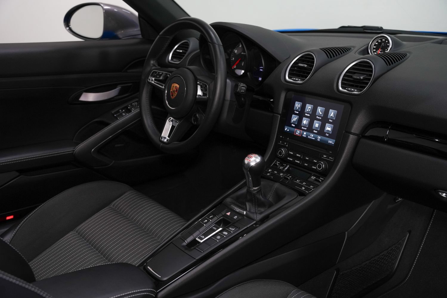 Used 2022 Porsche 718 Boxster RWD image 32