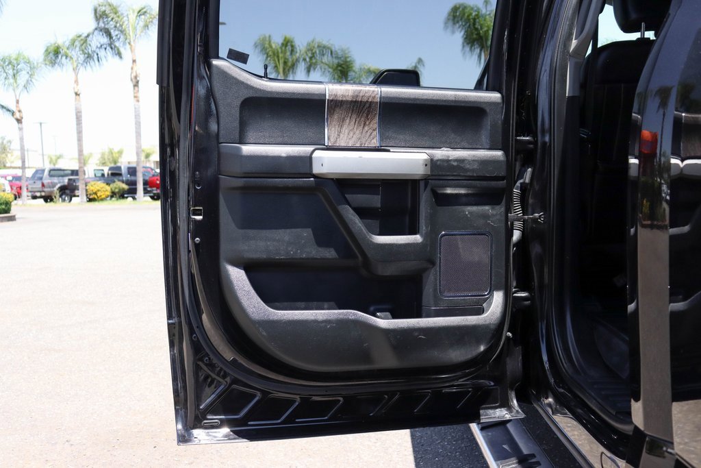 Used 2019 Ford F450 Lariat image 37