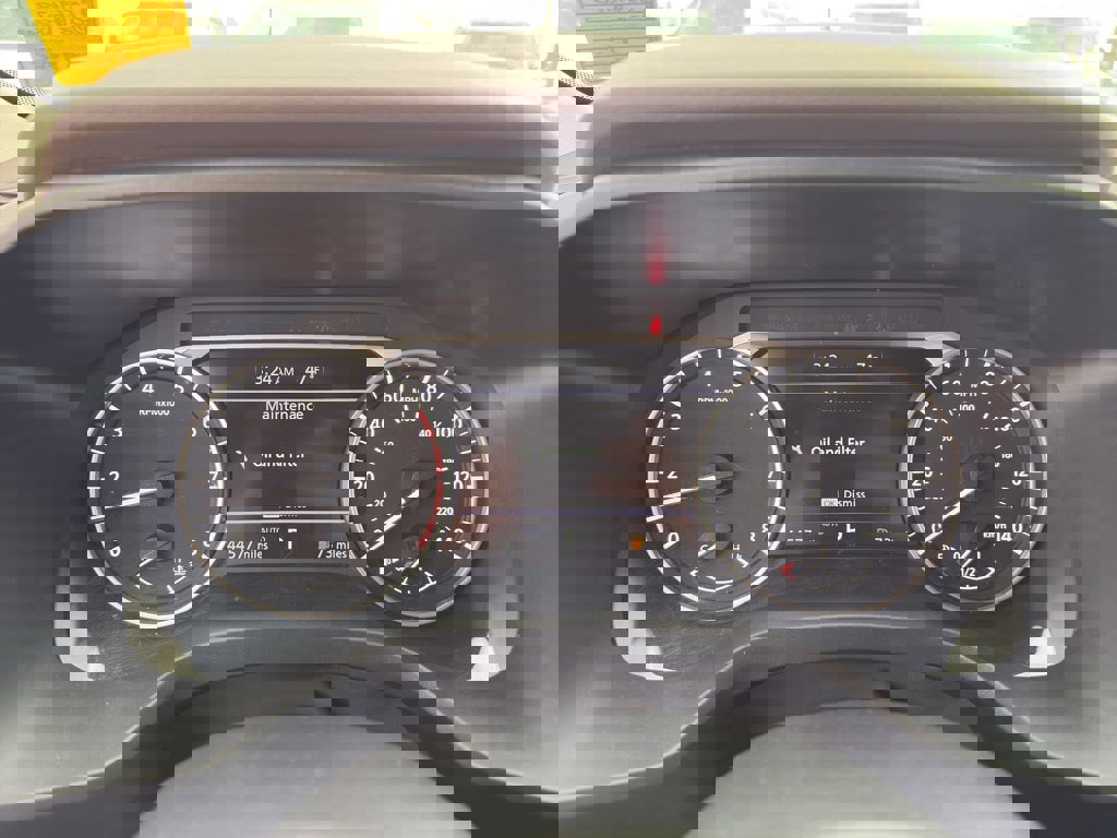 Used 2023 Nissan Rogue S image 11