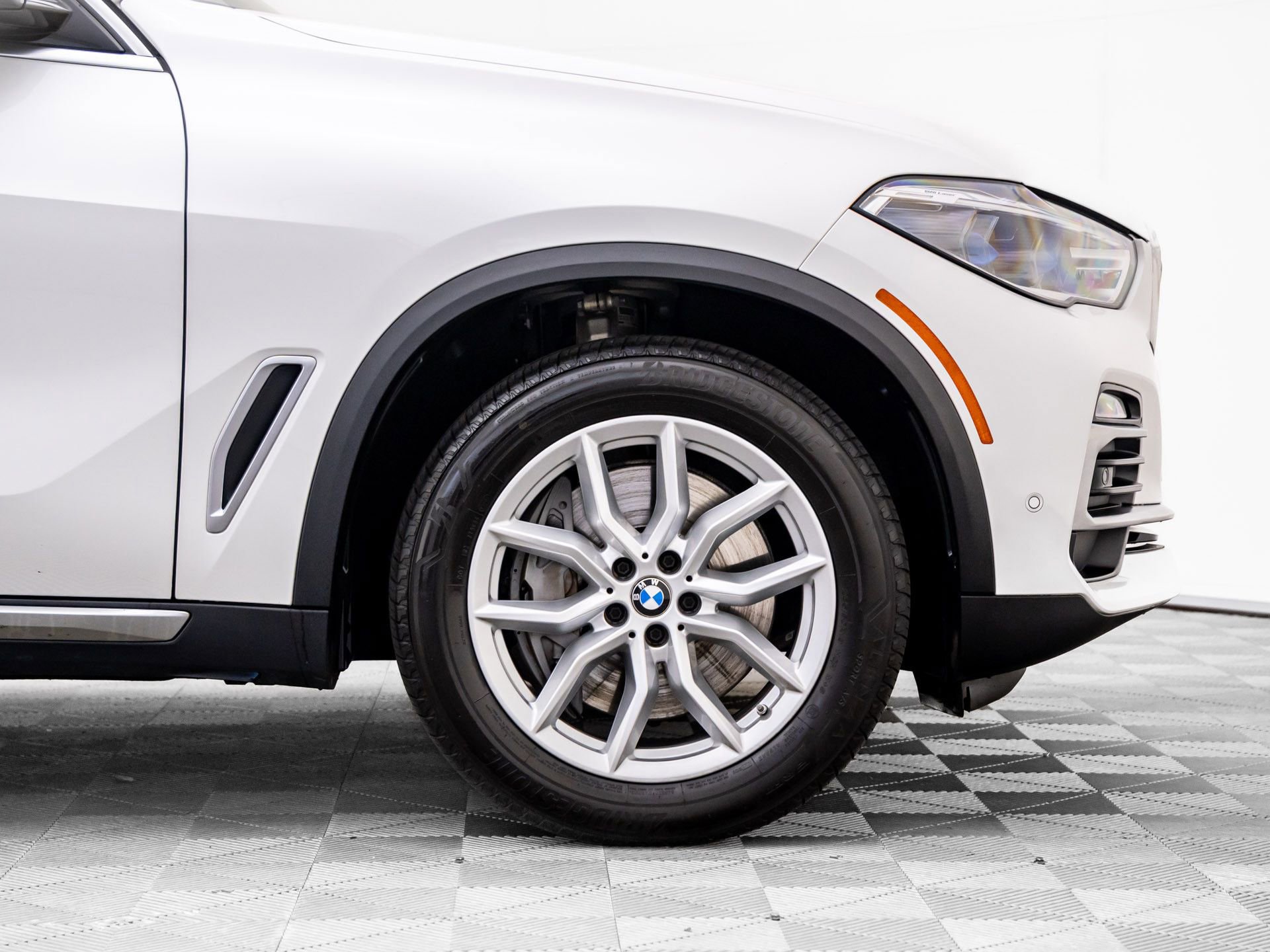 Used 2021 BMW X5 xDrive45e w/ Executive Package image 32