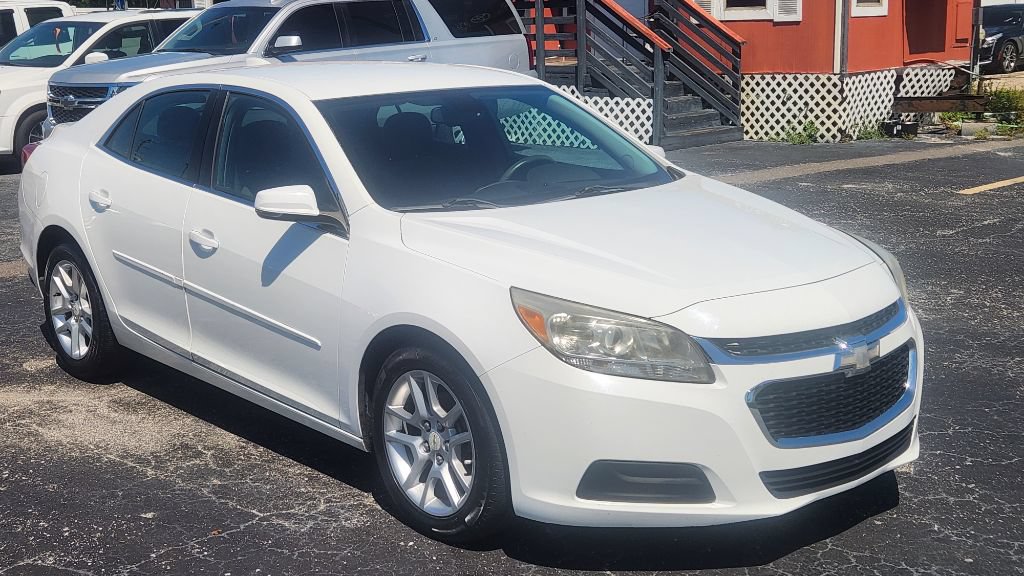 Used 2015 Chevrolet Malibu LT w/ Power Convenience Package FWD image 8