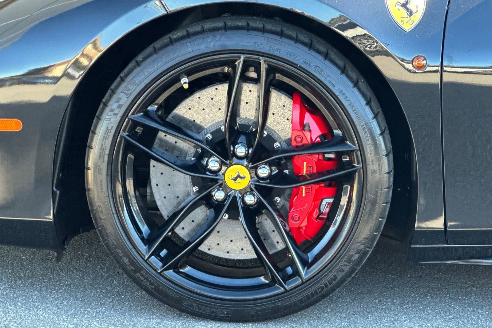 Used 2018 Ferrari 488 Spider image 44