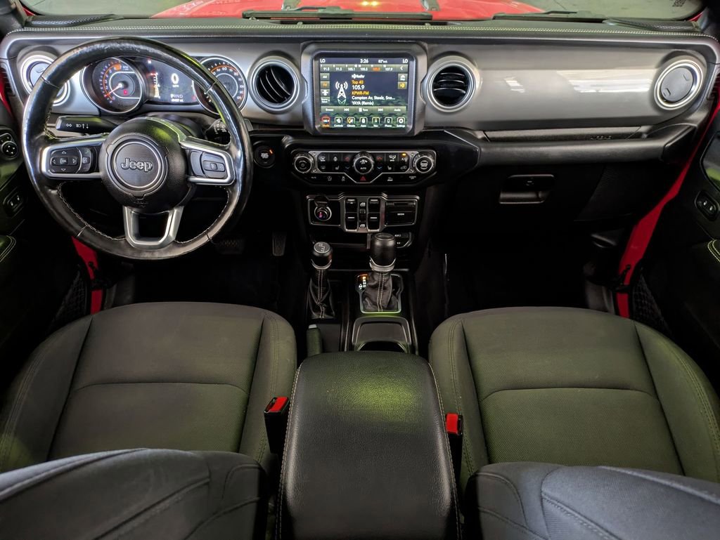 Used 2022 Jeep Wrangler Unlimited Sahara w/ Cold Weather Group AWD/4WD image 45