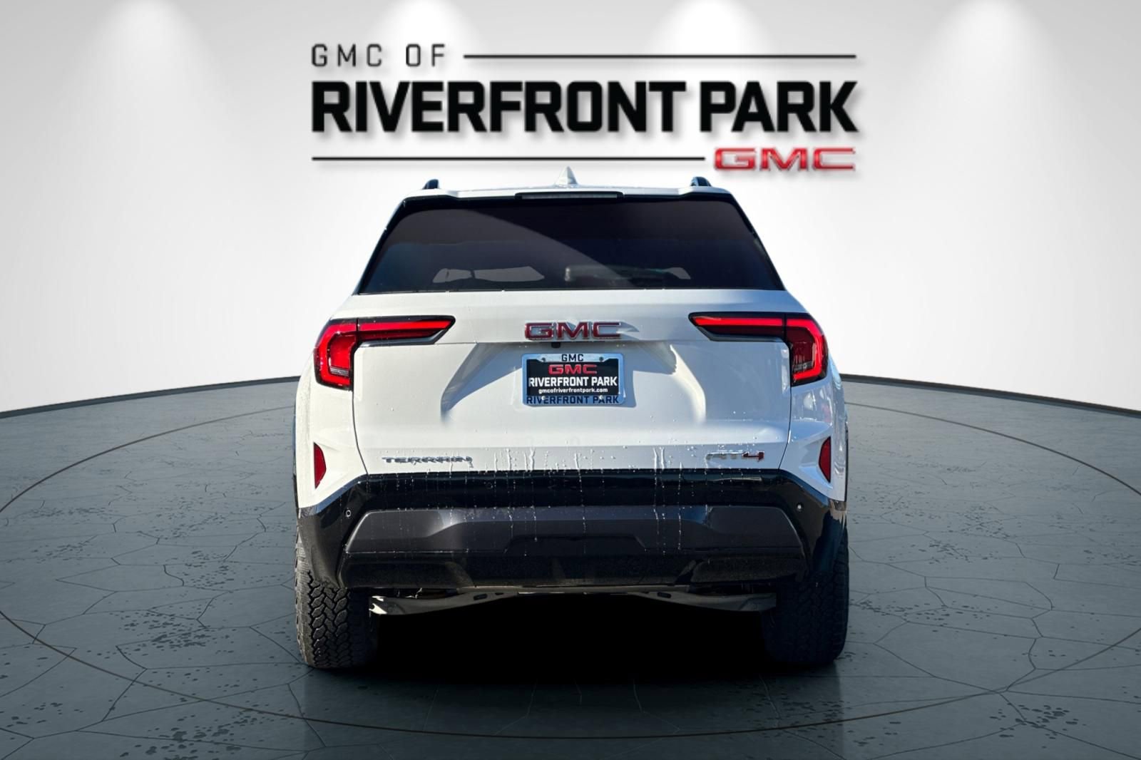 New 2026 GMC Terrain AT4 w/ LPO, Floor Liner Package AWD/4WD image 4