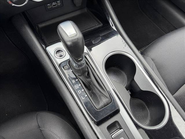 Used 2022 Nissan Altima 2.5 SV w/ SV Premium Package FWD image 12