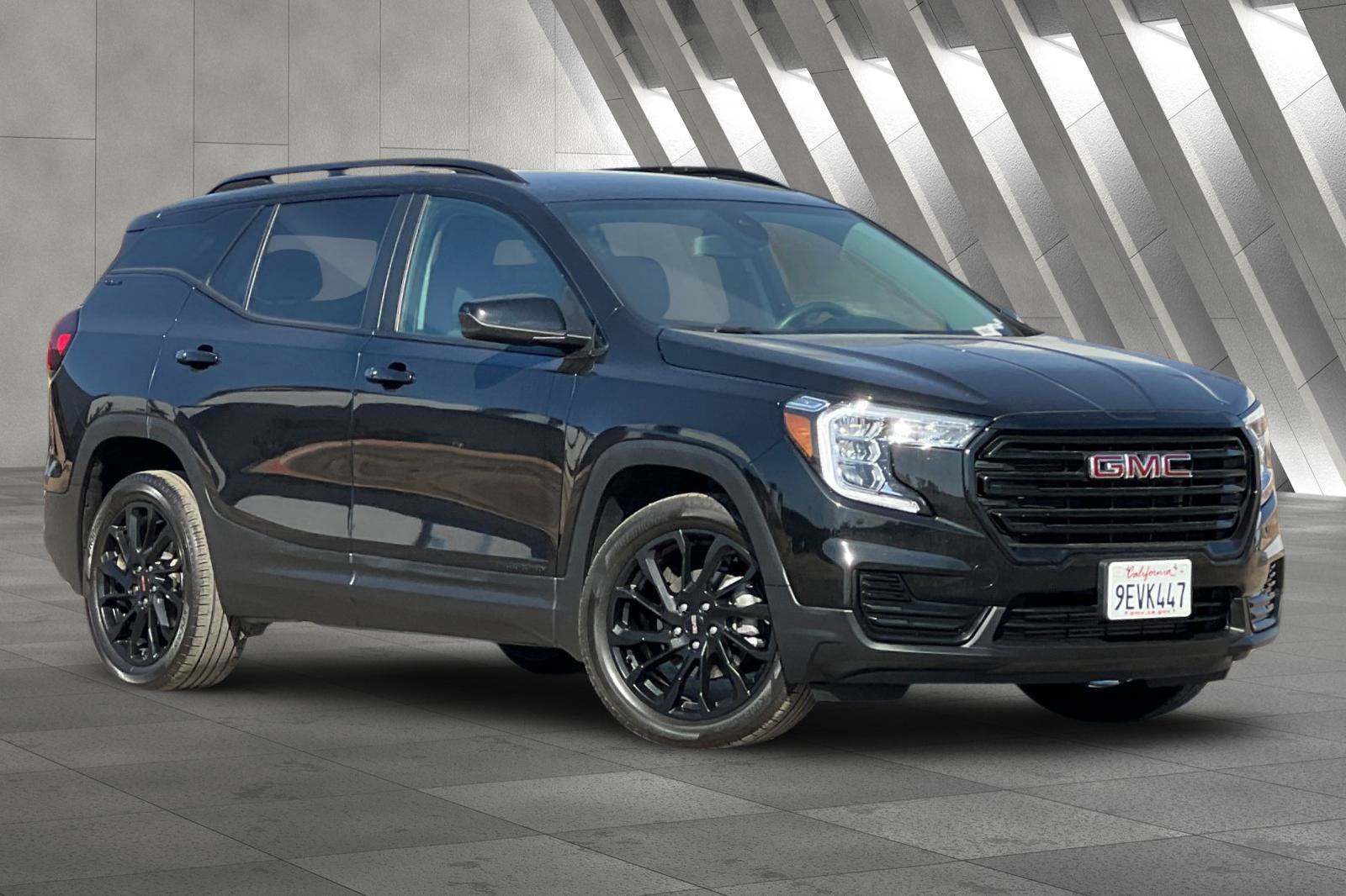 Certified 2023 GMC Terrain SLE w/ Driver Convenience Package
