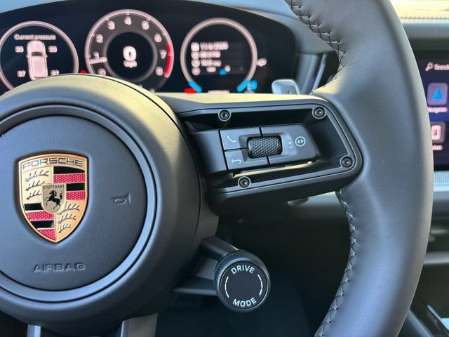 Used 2026 Porsche Cayenne AWD/4WD image 17