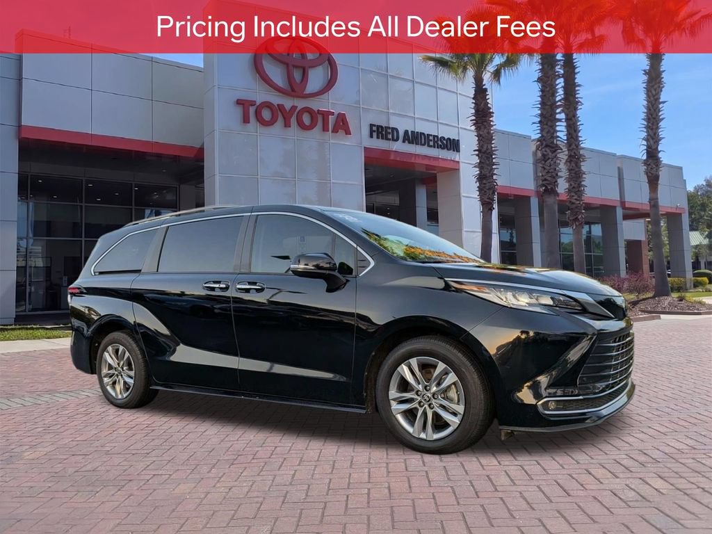 Certified 2023 Toyota Sienna Limited FWD image 1