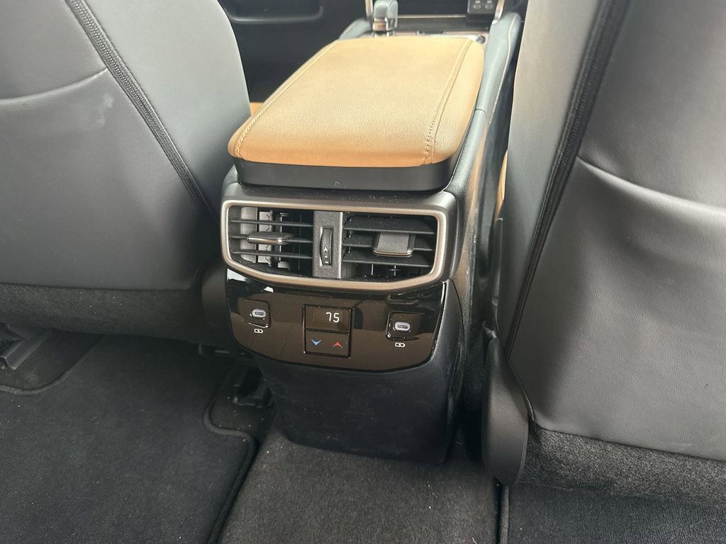 Used 2025 Lexus RX 350 Premium w/ Accessory Package (Z1) image 18