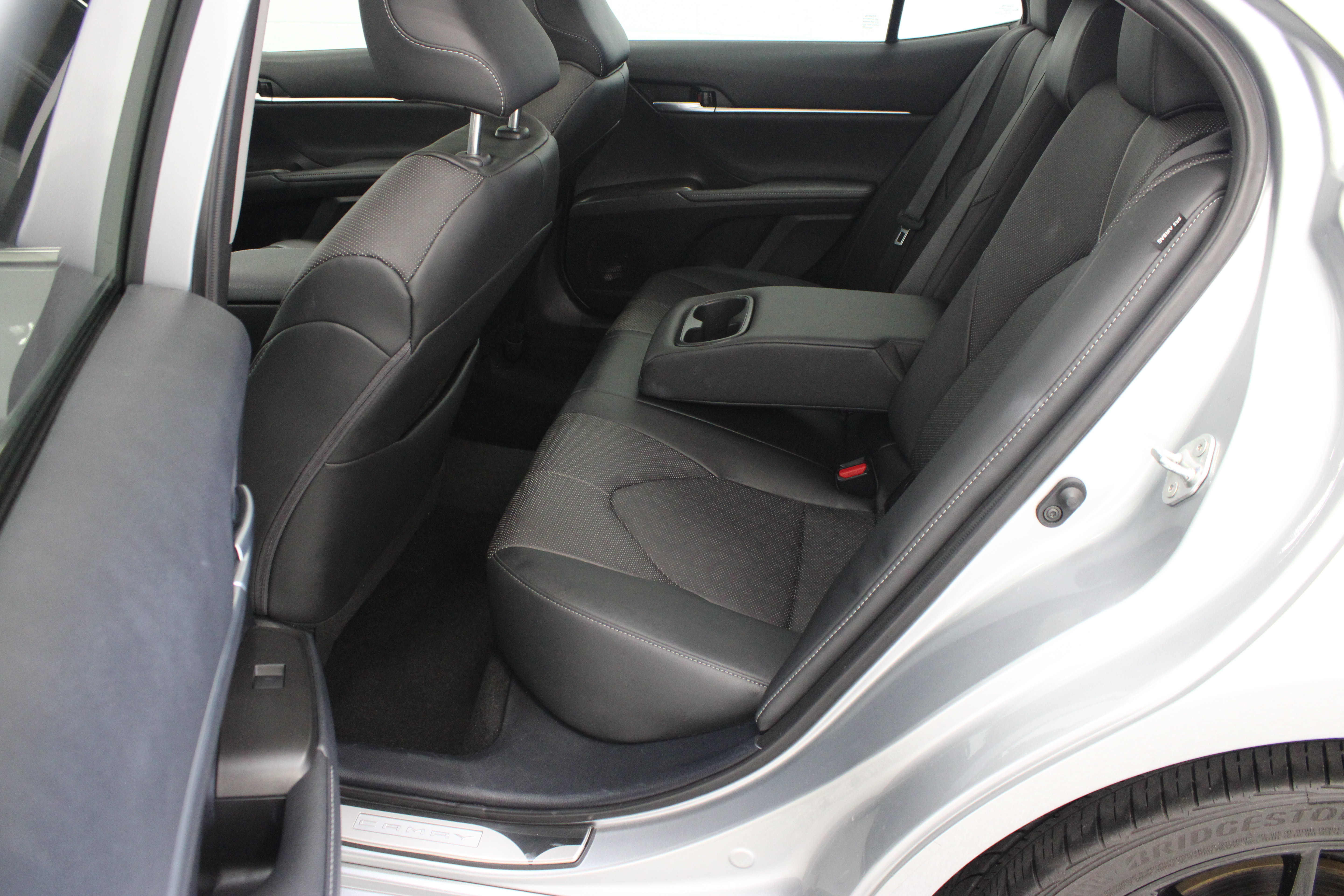Used 2024 Toyota Camry XSE w/ Navigation Package FWD image 30