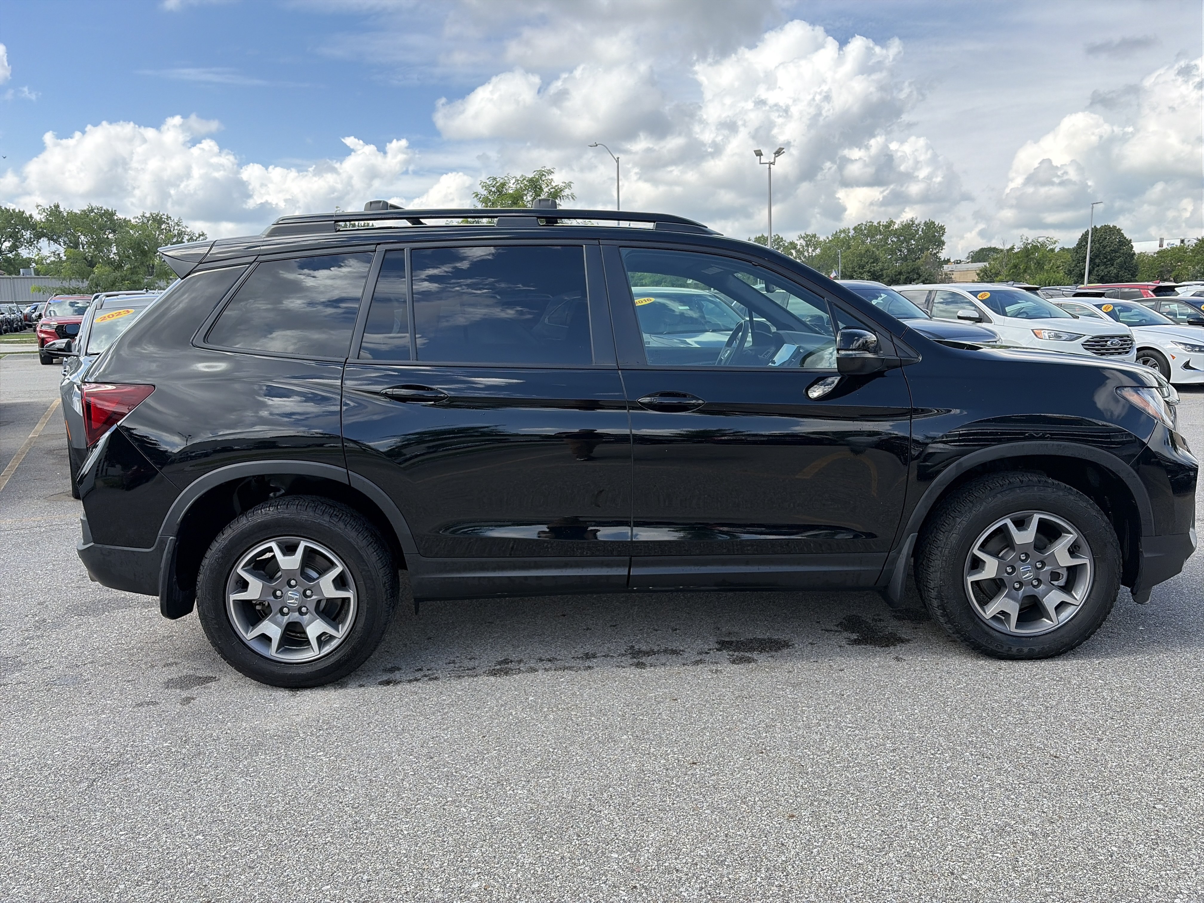Certified 2023 Honda Passport TrailSport image 4
