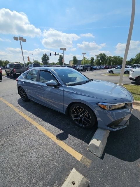Used 2023 Honda Civic Sport Touring image 2
