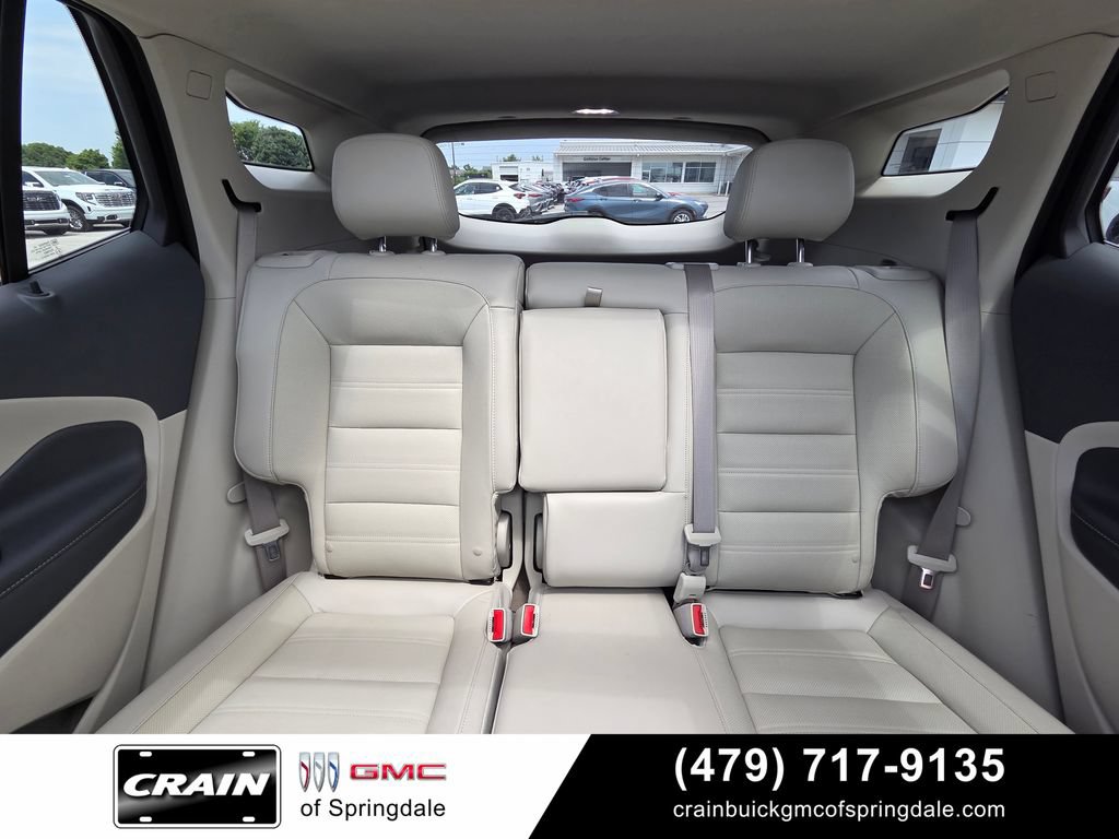 Used 2024 GMC Terrain Denali w/ Denali Premium Package AWD/4WD image 29