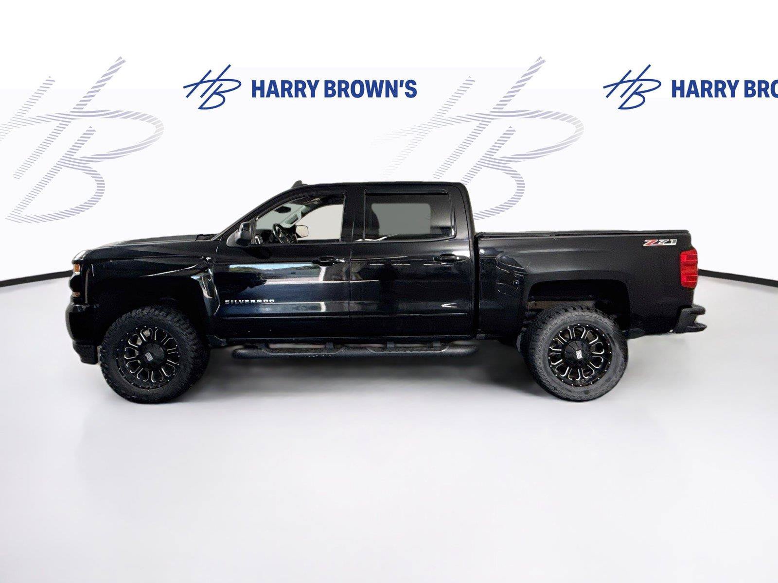 Used 2017 Chevrolet Silverado 1500 LT w/ All Star Edition AWD/4WD image 27