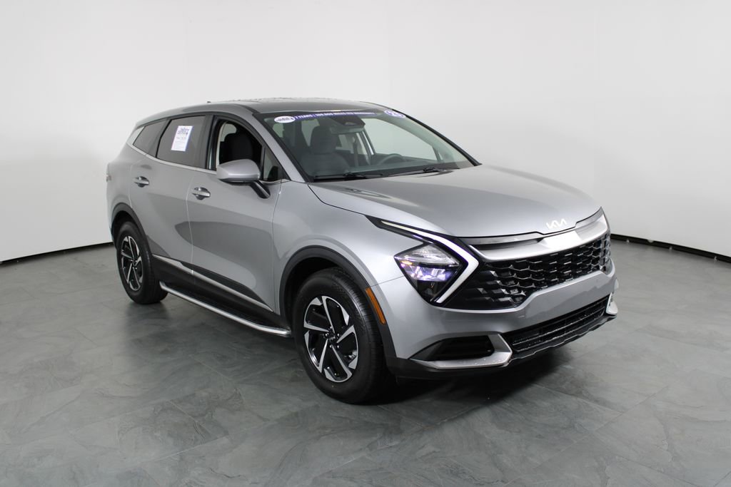 Used 2023 Kia Sportage LX image 12