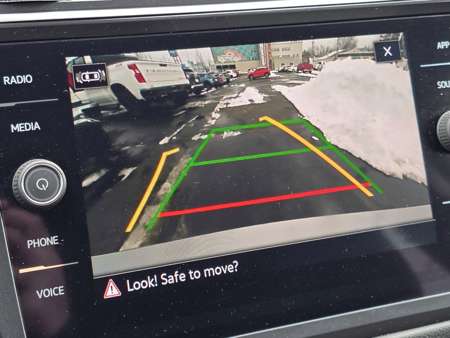 Used 2024 Volkswagen Tiguan S image 4