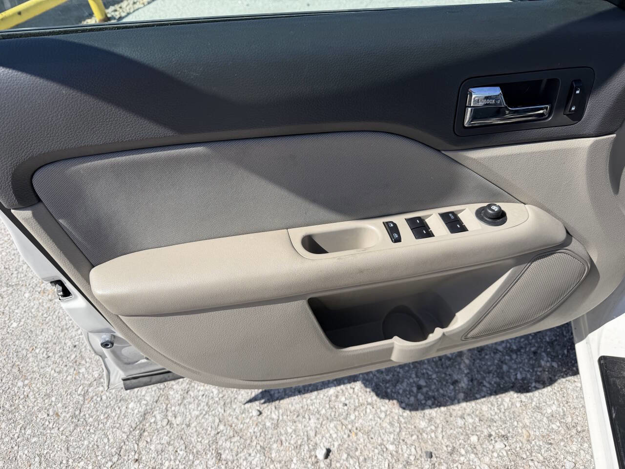 Used 2012 Ford Fusion SE FWD image 20