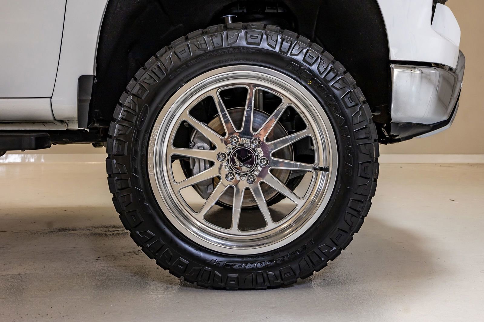 Used 2022 Chevrolet Silverado 1500 LTZ AWD/4WD image 11