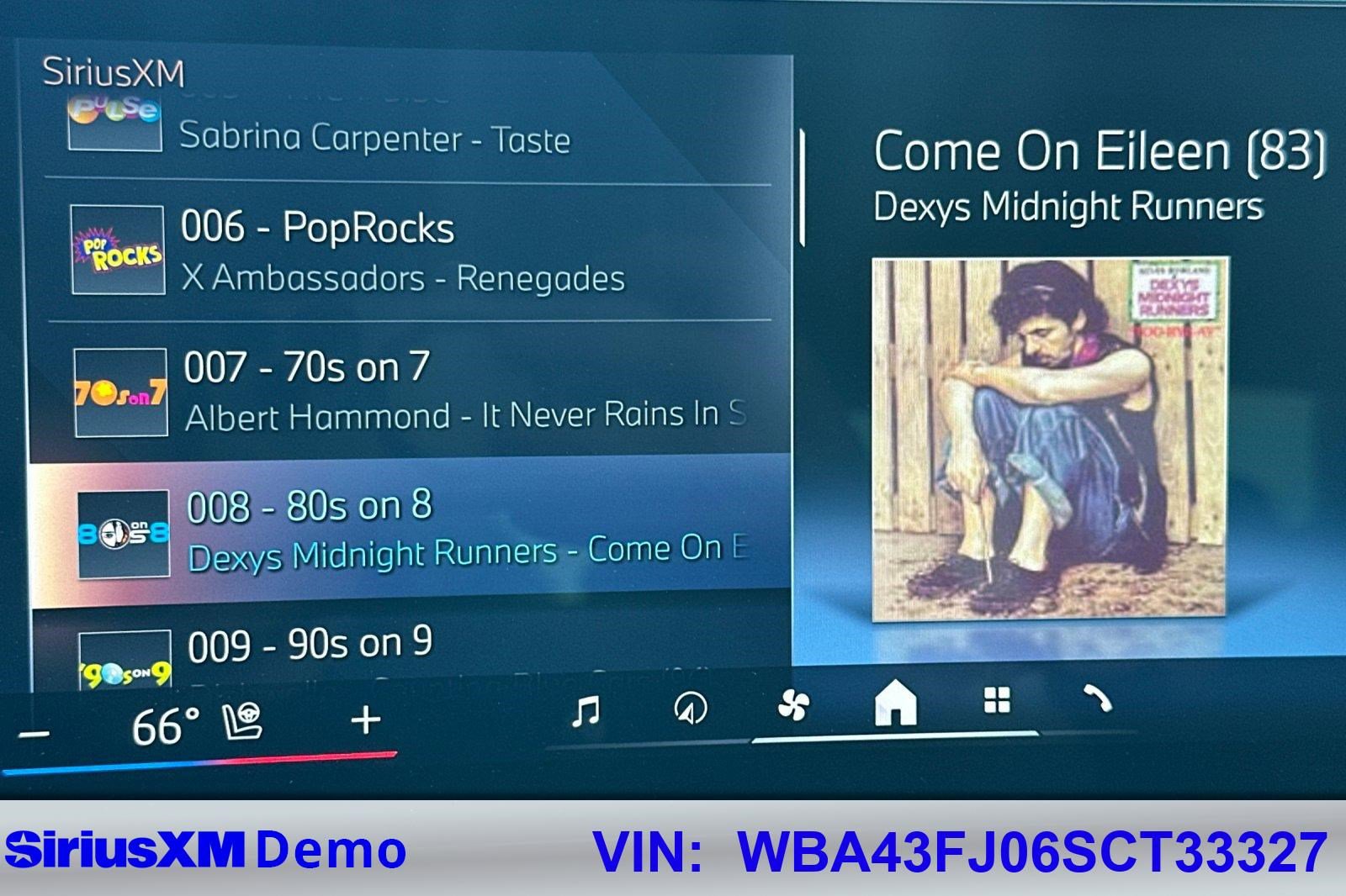 Used 2025 BMW 530i w/ Premium Package image 39