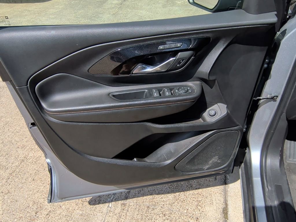 Used 2023 GMC Terrain AT4 image 10