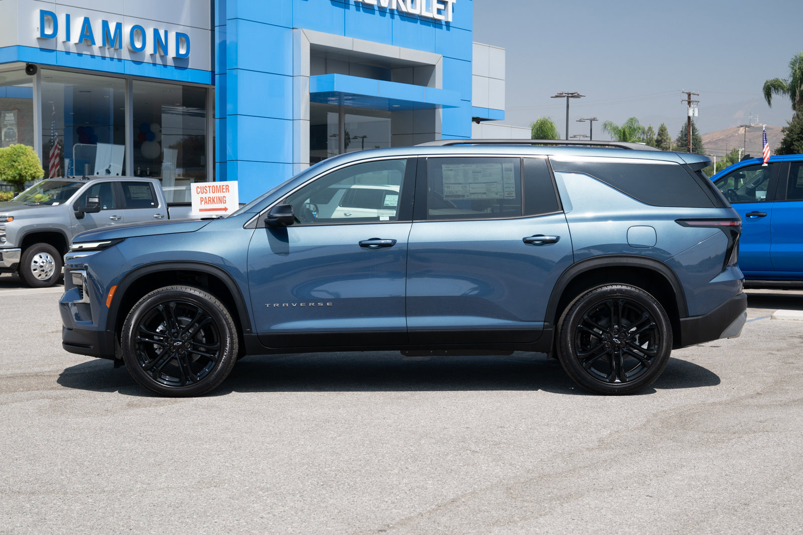 New 2026 Chevrolet Traverse LT w/ Driver Confidence Package image 7