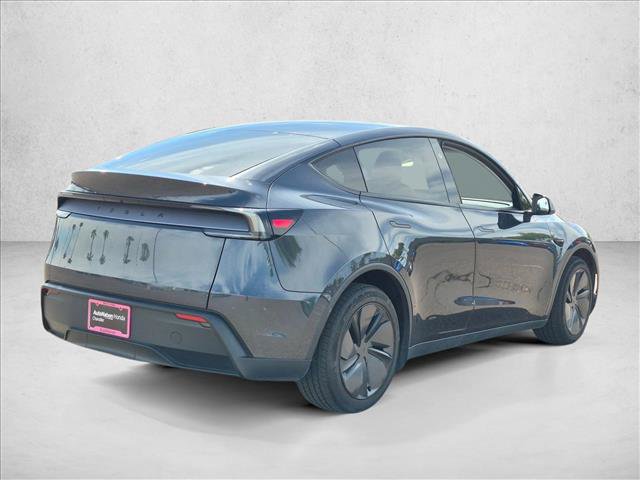 Used 2026 Tesla Model Y 2WD image 5