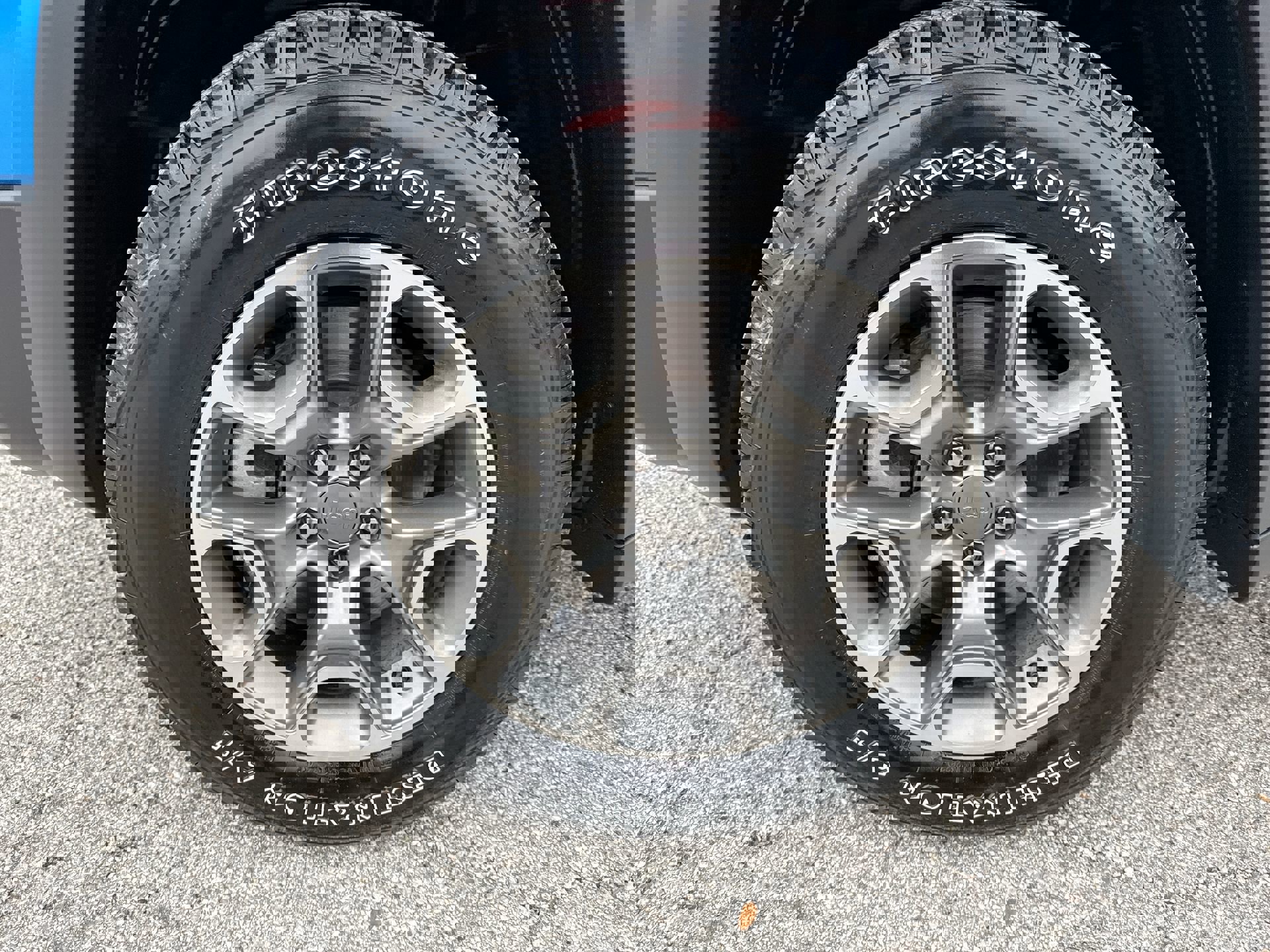 Used 2022 Jeep Cherokee Trailhawk image 19