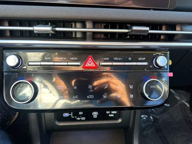 Used 2025 Hyundai Tucson Limited image 35