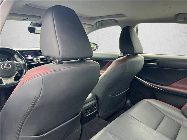 Used 2017 Lexus IS 200t w/ Premium Package RWD image 16