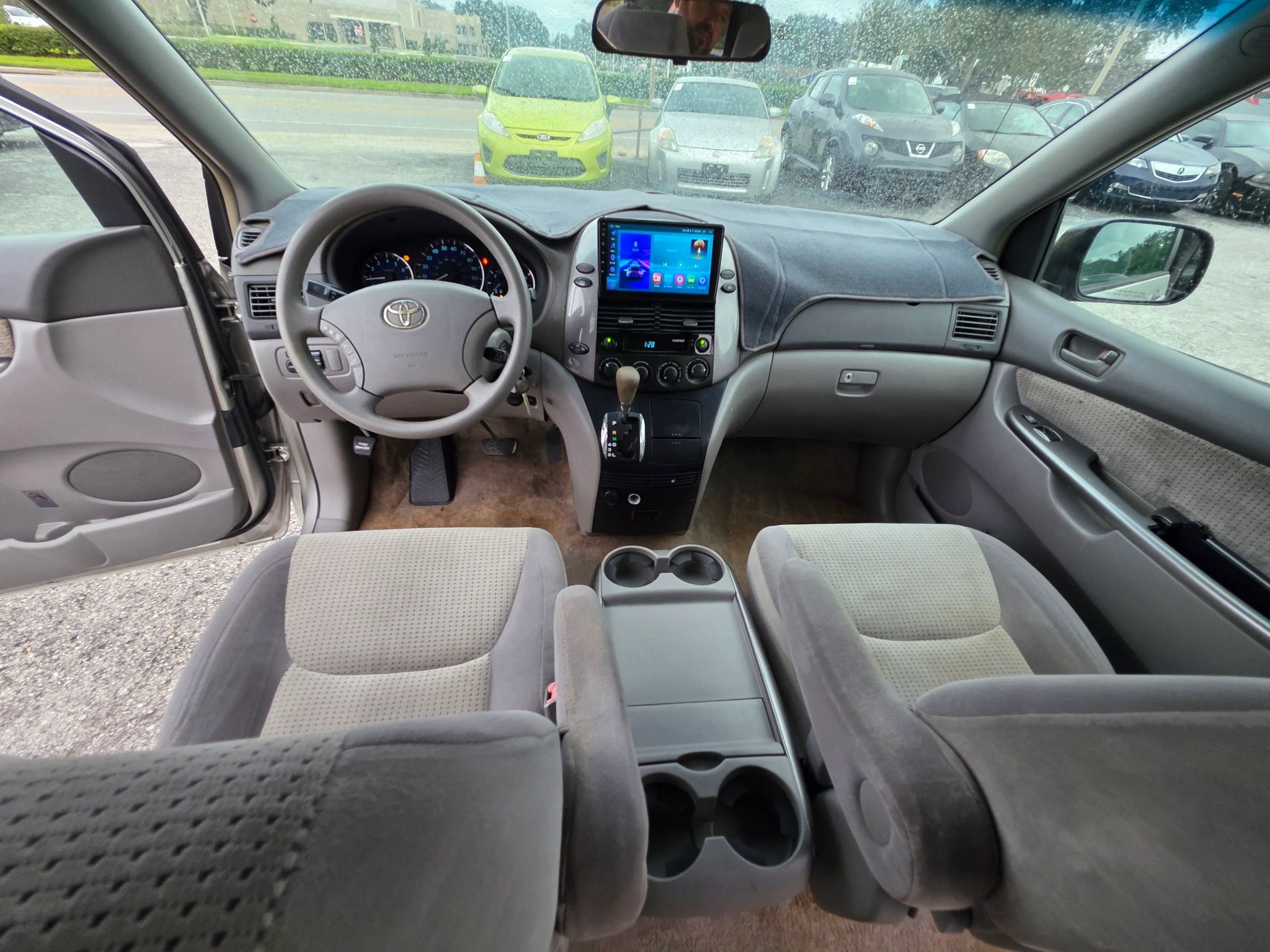 Used 2009 Toyota Sienna LE image 15