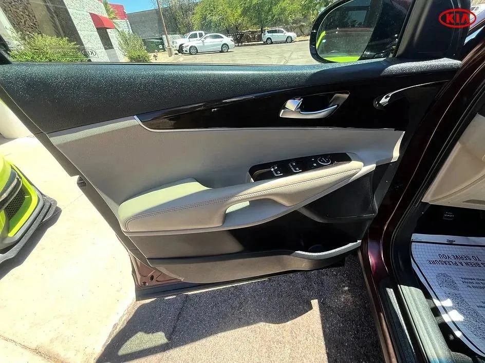 Used 2019 Kia Sorento FWD V6 image 10