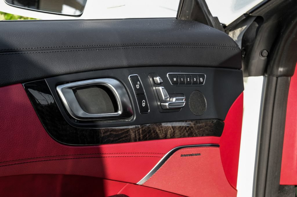 Used 2018 Mercedes-Benz SL 550 image 38