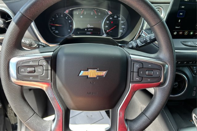 Used 2023 Chevrolet Blazer LT w/ Convenience Package FWD image 16