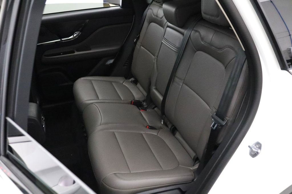 Used 2025 Lincoln Corsair AWD w/ Equipment Group 101A image 10