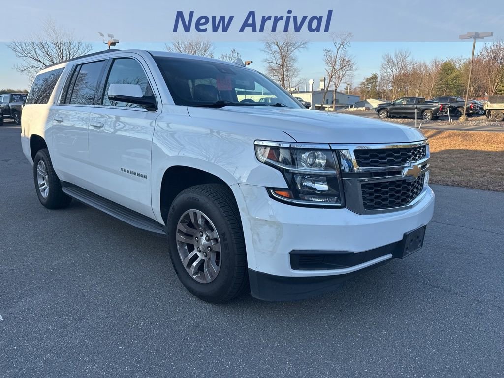 Used 2020 Chevrolet Suburban LT image 2