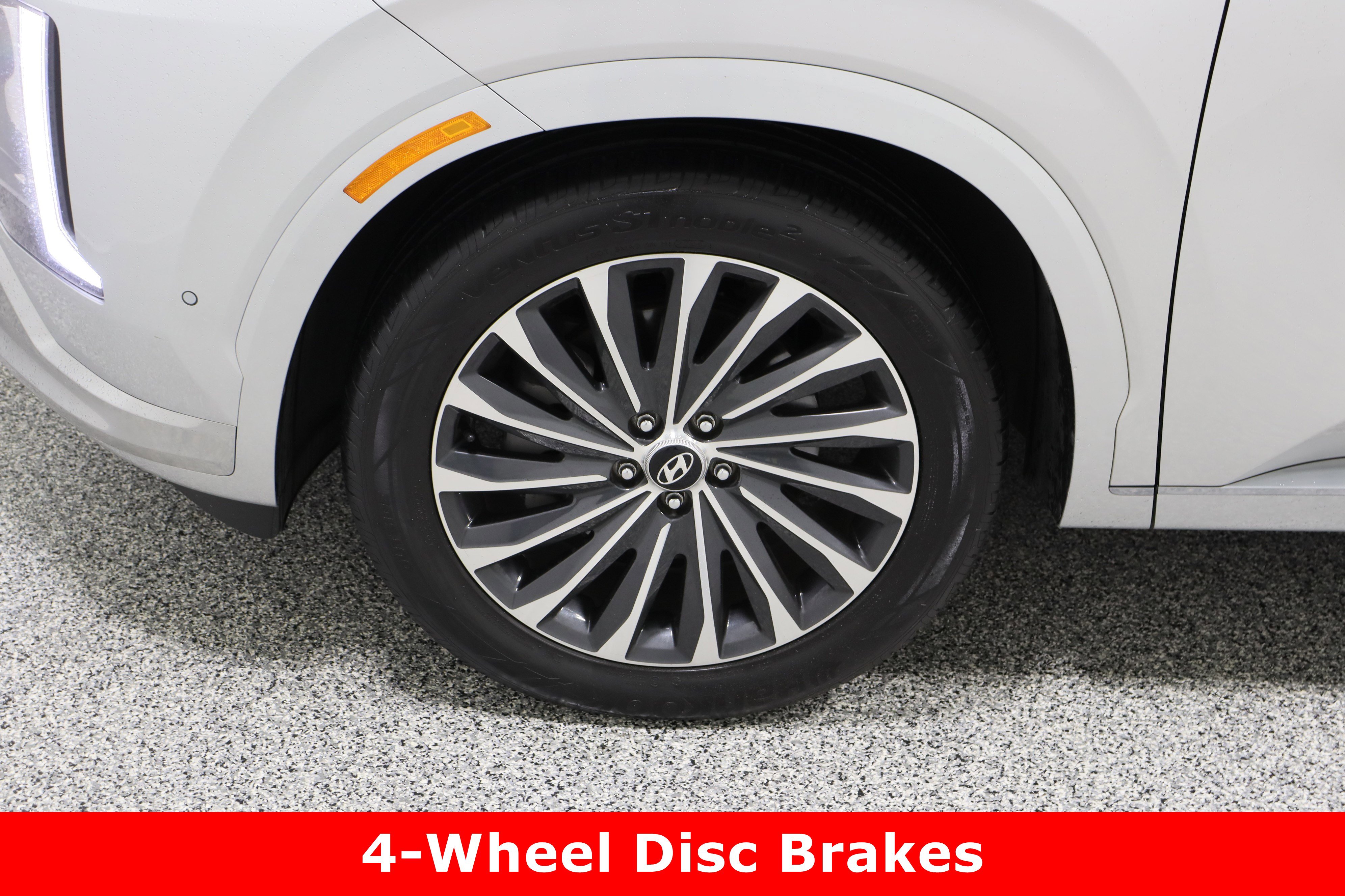 Used 2025 Hyundai Palisade Calligraphy image 11