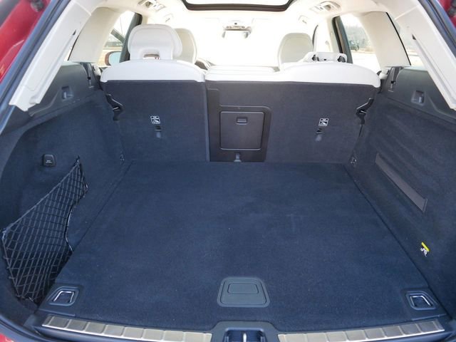 Used 2019 Volvo XC60 T5 Inscription w/ Protection Package Premier image 18