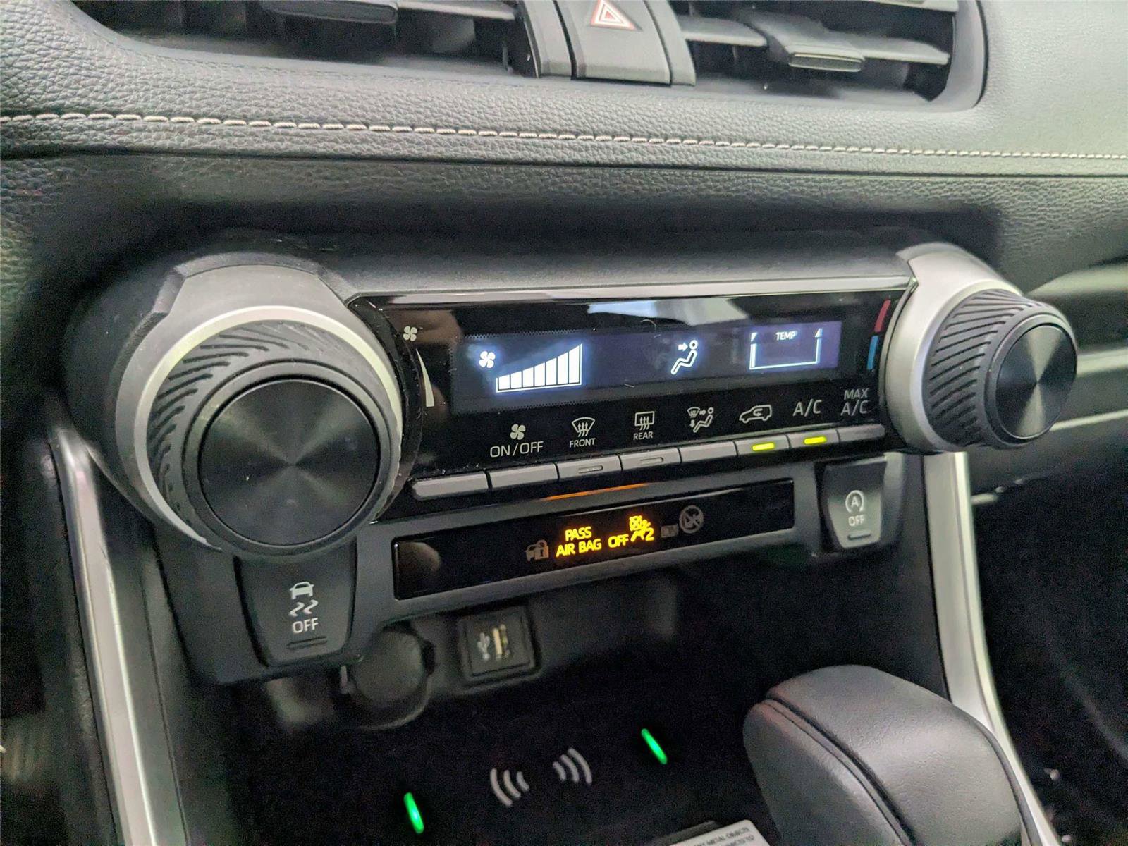 Certified 2025 Toyota RAV4 LE FWD image 21
