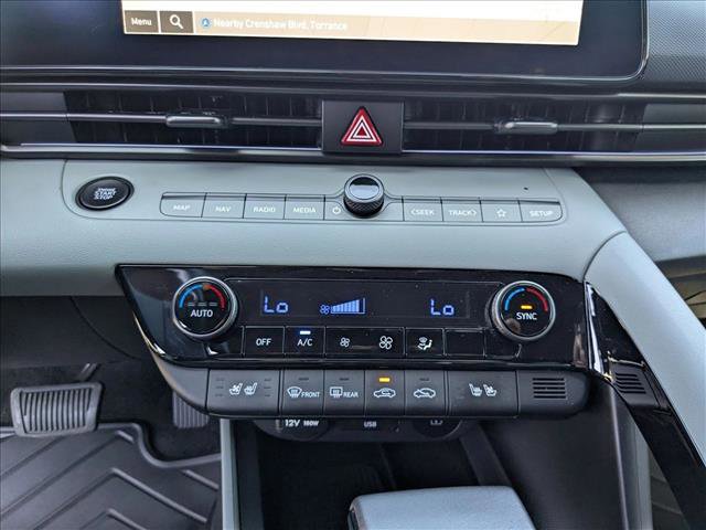 Used 2024 Hyundai Elantra Limited image 14