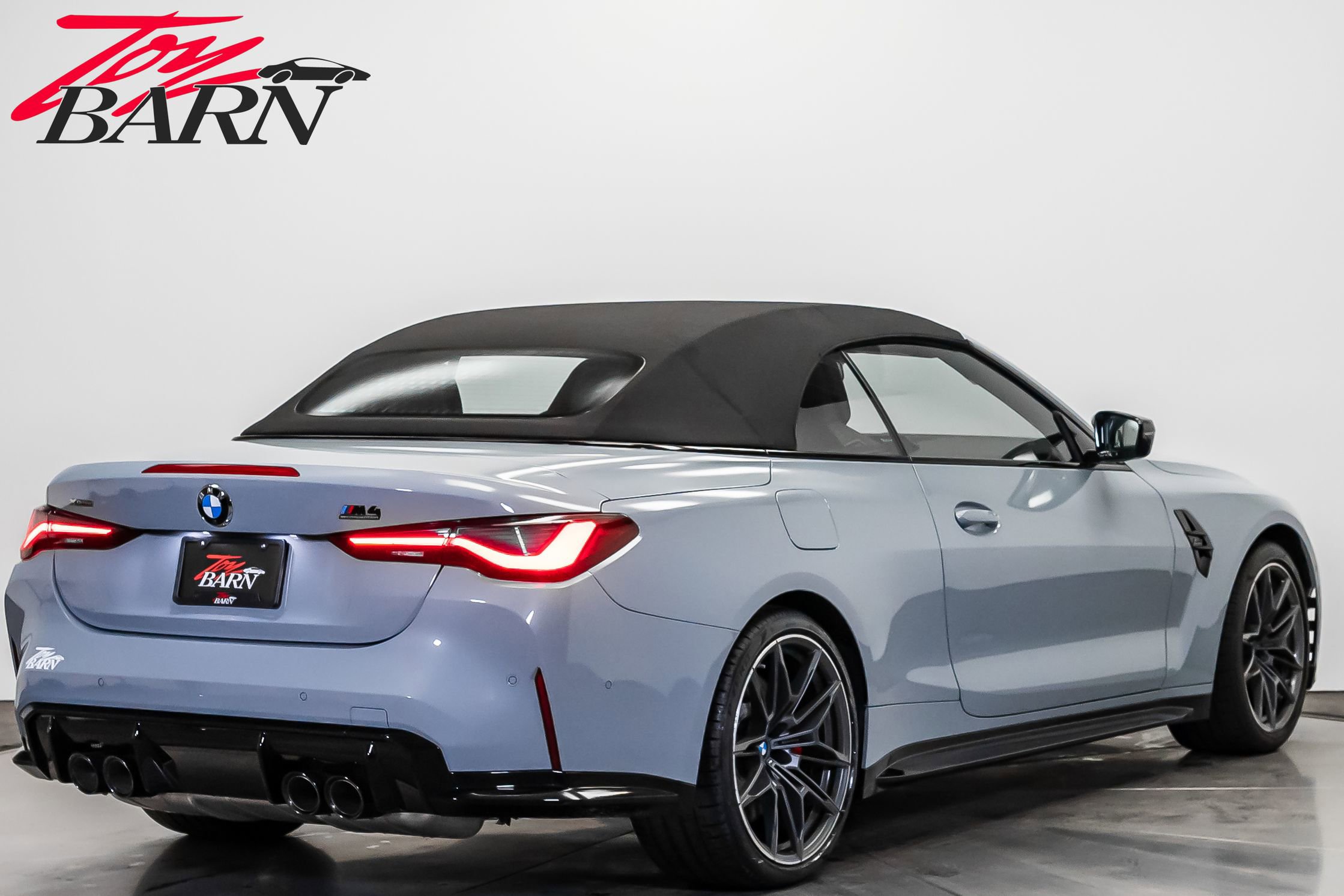 Used 2024 BMW M4 xDrive Competition w/ Executive Package image 13