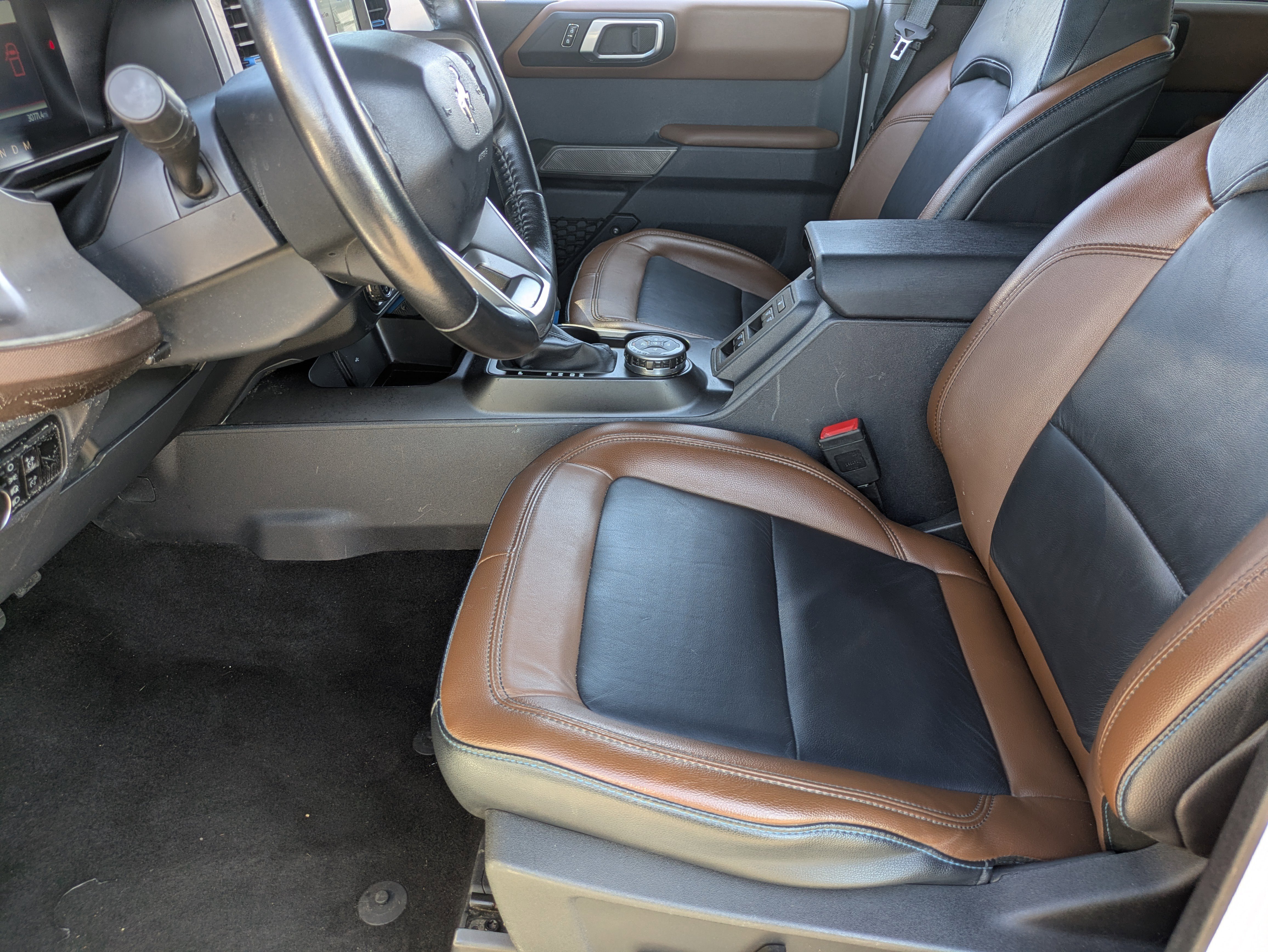 Used 2023 Ford Bronco Outer Banks image 16