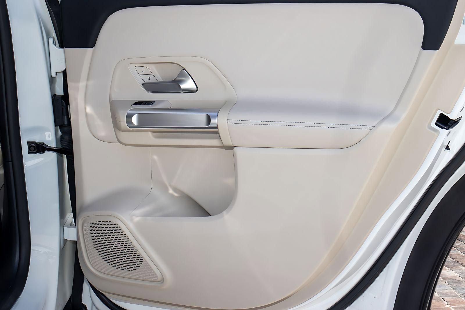 Used 2020 Mercedes-Benz GLB 250 image 17