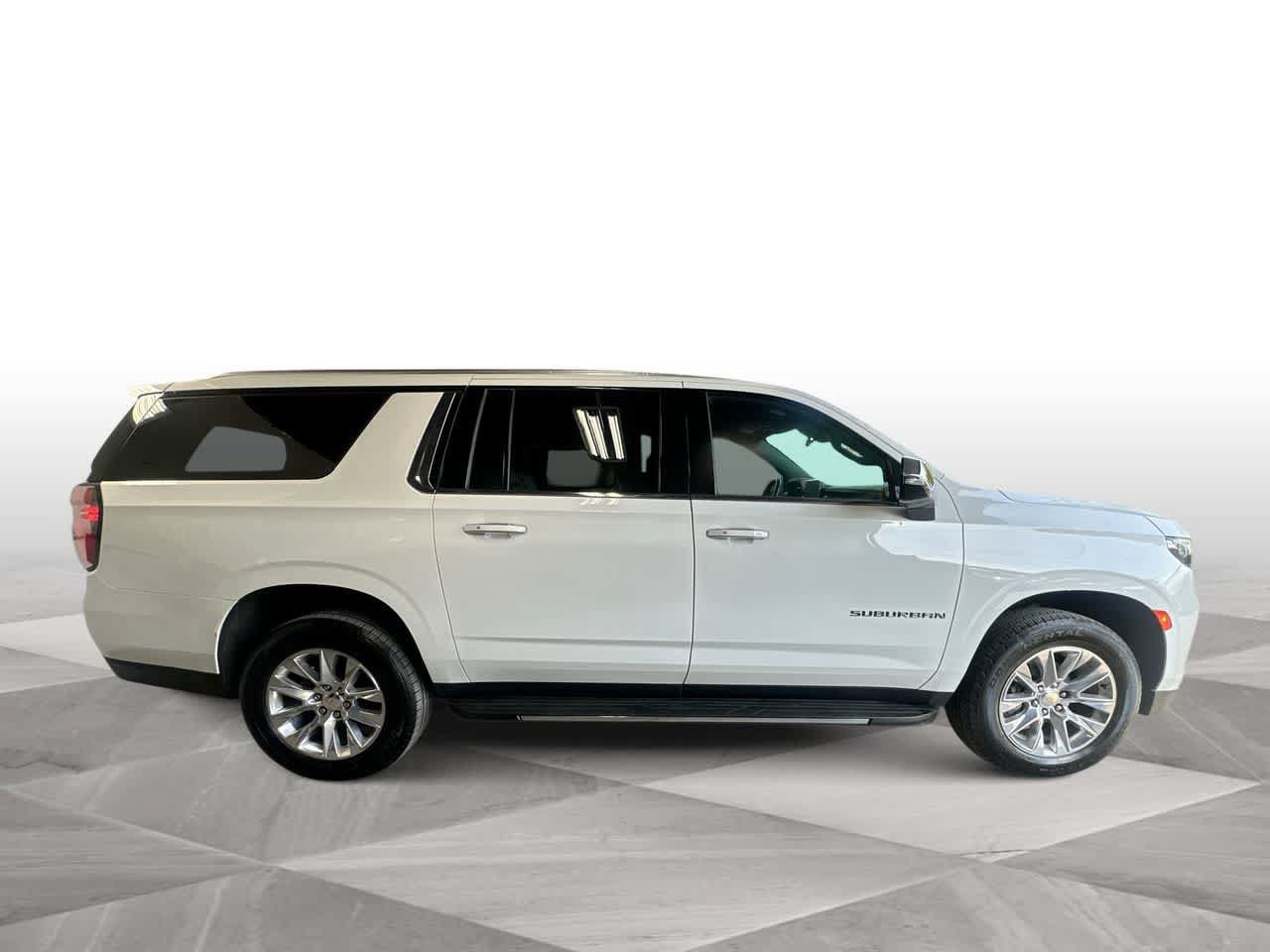 Used 2024 Chevrolet Suburban Premier RWD image 9